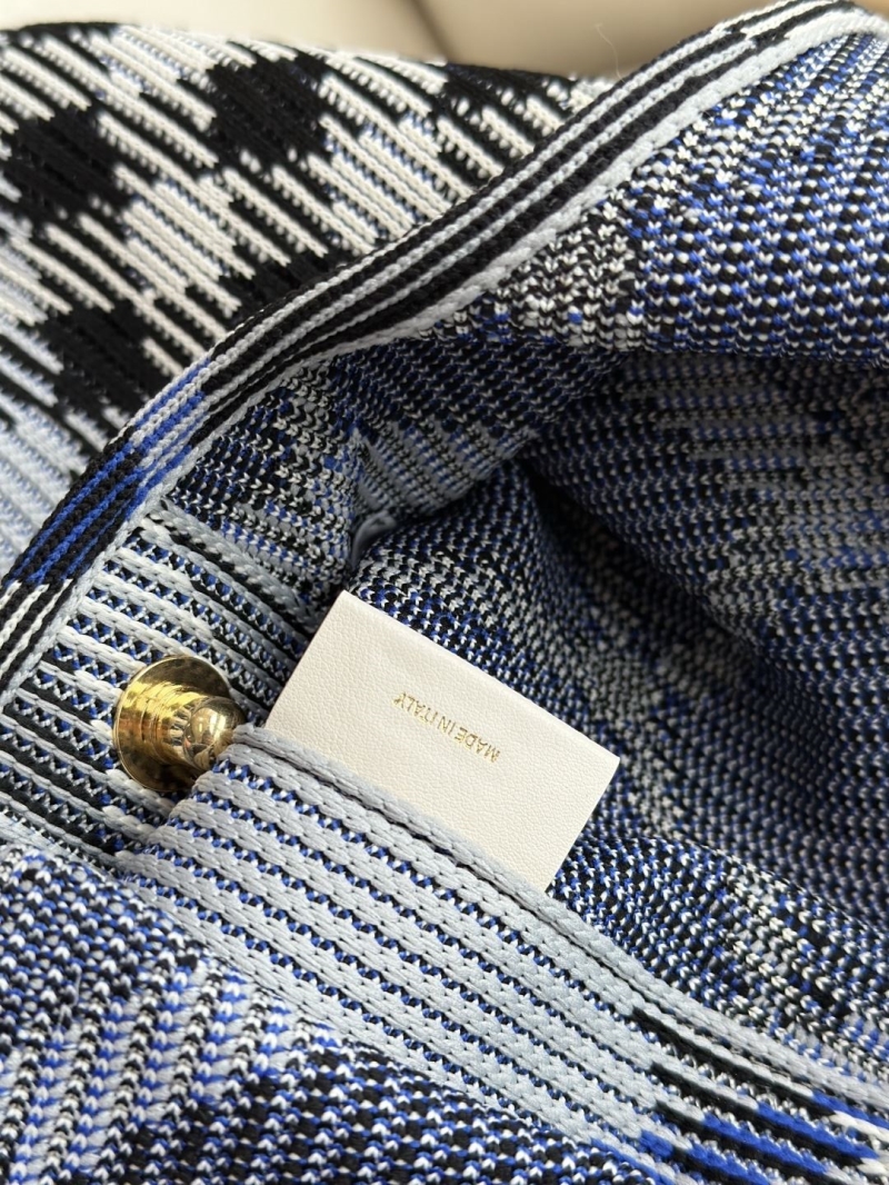 Bv*b*rry hobo bags